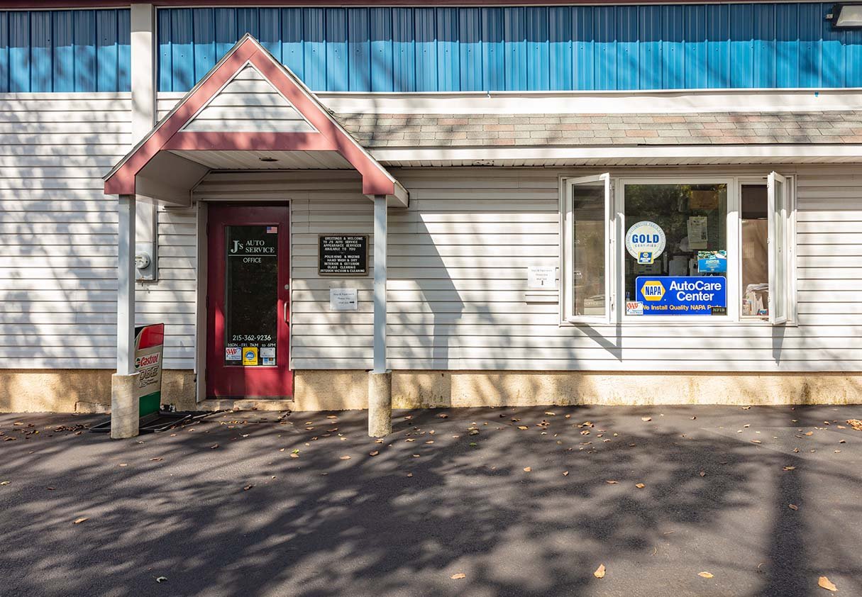 J's Auto Service shop front